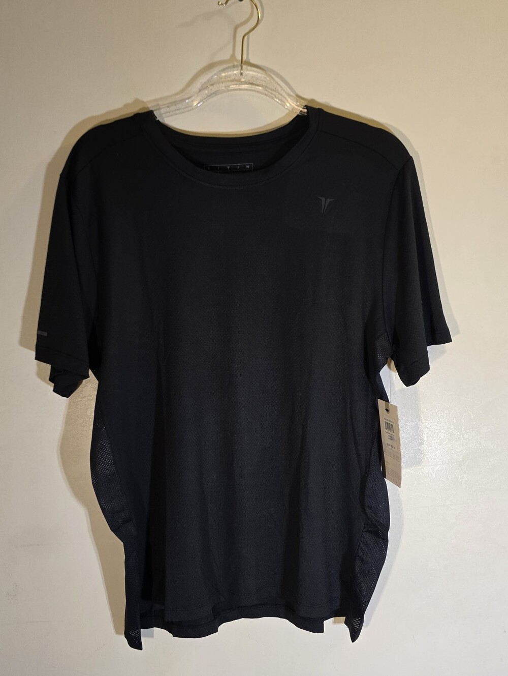 Titin Black Jersey Tee Mens Medium
